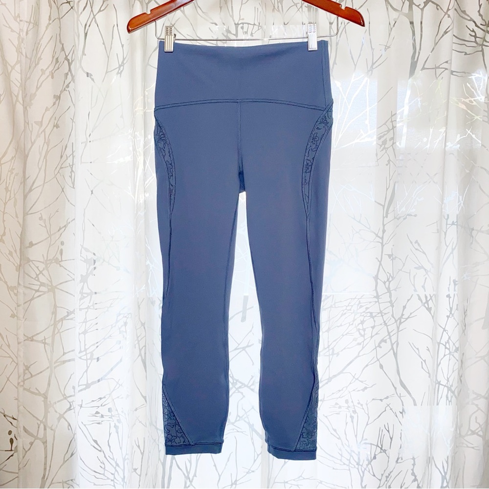 Lululemon Wunder Under Crop High Rise Flocked Everlux floral mesh blue leggings